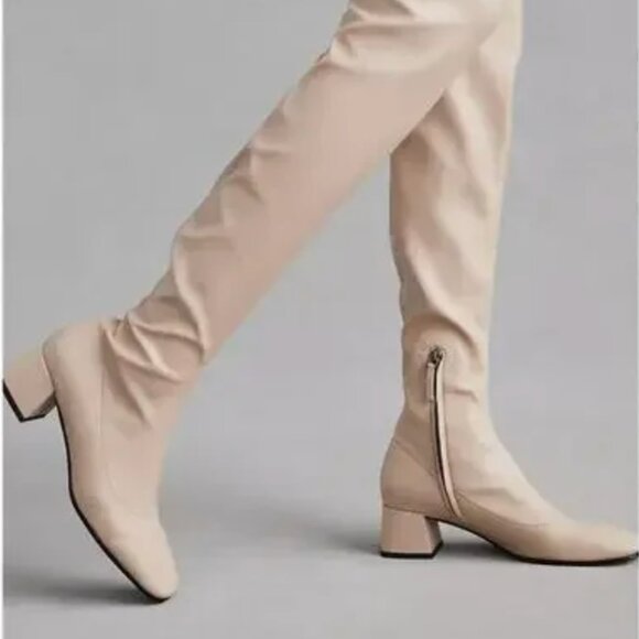 Bibilou Heeled Over the Knee Boots with Elegant Silhouette - Picture 2 of 10